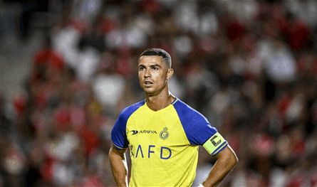شيكابالا يتردد في ارتداء قميص رونالدو.. شاهدوا هذا الفيديو شيكابالا يتردد في ارتداء قميص رونالدو.. شاهدوا هذا الفيديو