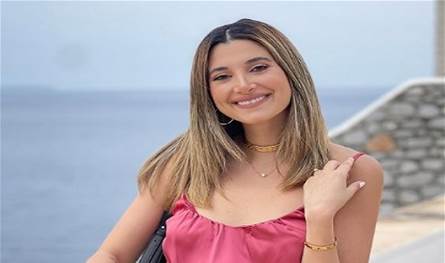 مراسلة قناة الجديد السابقة احتفلت بخطوبتها… من هو عريسها؟ (صور) مراسلة قناة الجديد السابقة احتفلت بخطوبتها… من هو عريسها؟ (صور)