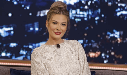 بطلة مسلسل كريستال تدعم فلسطين على طريقتها.. شاهدوا كيف بدت بالكوفية (صورة) بطلة مسلسل كريستال تدعم فلسطين على طريقتها.. شاهدوا كيف بدت بالكوفية (صورة)