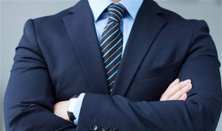 تعرض لاطلاق نار داخل سيارته.. هذا ما حصل فجر اليوم مع مسؤول في حزب لبناني بارز