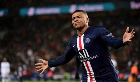ريال مدريد يمنح مبابي موعداً نهائياً ريال مدريد يمنح مبابي موعداً نهائياً