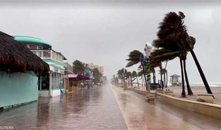 عاصفة تغرق ولاية فلوريدا الأميركية بالأمطار عاصفة تغرق ولاية فلوريدا الأميركية بالأمطار