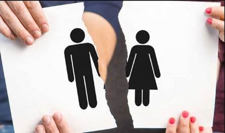 بعد شهرين من زواجهما… هل انفصلت مصممة الأزياء عن زوجها المخرج؟ بعد شهرين من زواجهما… هل انفصلت مصممة الأزياء عن زوجها المخرج؟