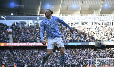 تعرّفوا إلى أفضل لاعب وحارس مرمى في العالم لعام 2023 تعرّفوا إلى أفضل لاعب وحارس مرمى في العالم لعام 2023