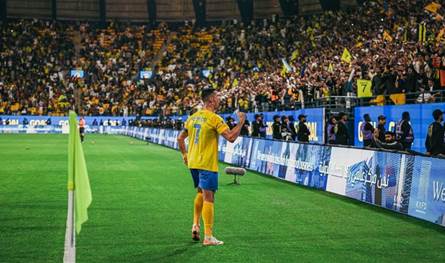 بعد تربع نجمه رونالدو على عرش هدافي عام 2023.. أول تعليق لنادي النصر بعد تربع نجمه رونالدو على عرش هدافي عام 2023.. أول تعليق لنادي النصر