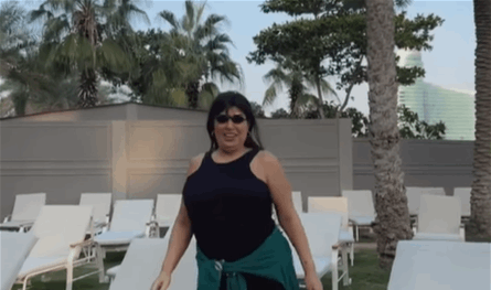 بدت بكامل لياقتها ترقص وتغني.. فيفي عبده في فيديو مميّز بدت بكامل لياقتها ترقص وتغني.. فيفي عبده في فيديو مميّز