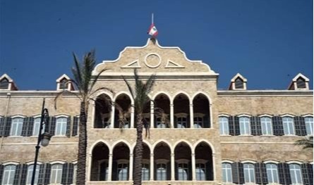 نواب يتحركون.. وقرارٌ حاسم بشأن رئاسة الحكومة نواب يتحركون.. وقرارٌ حاسم بشأن رئاسة الحكومة