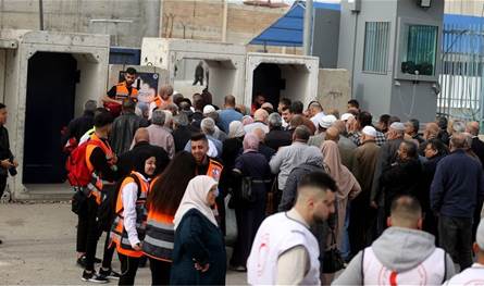 في ثالث جمعة برمضان.. الإحتلال يعيق وصول الفلسطينيين إلى الأقصىى (صور)