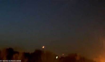 انفجارات ضخمة تهزّ محيط مطار أصفهان.. هل ردت اسرائيل؟