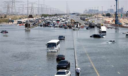 بعد فيضانات الإمارات وسلطنة عُمان.. خبيرة أرصاد تكشف سراً خطيراً!