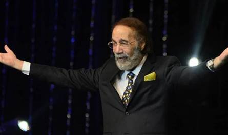 اليكم  السبب الحقيقي لوفاة محمود ياسين.. ونجله يتحدث عن تفاصيل اللحظات الأخيرة