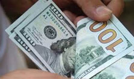 بعد تكليف الحريري برئاسة الحكومة.. دولار السوق السوداء ينخفض واليكم السعر!  