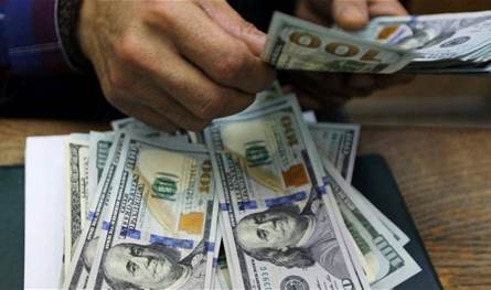 كم بلغ سعر الدولار في السوق السوداء صباح اليوم؟! 