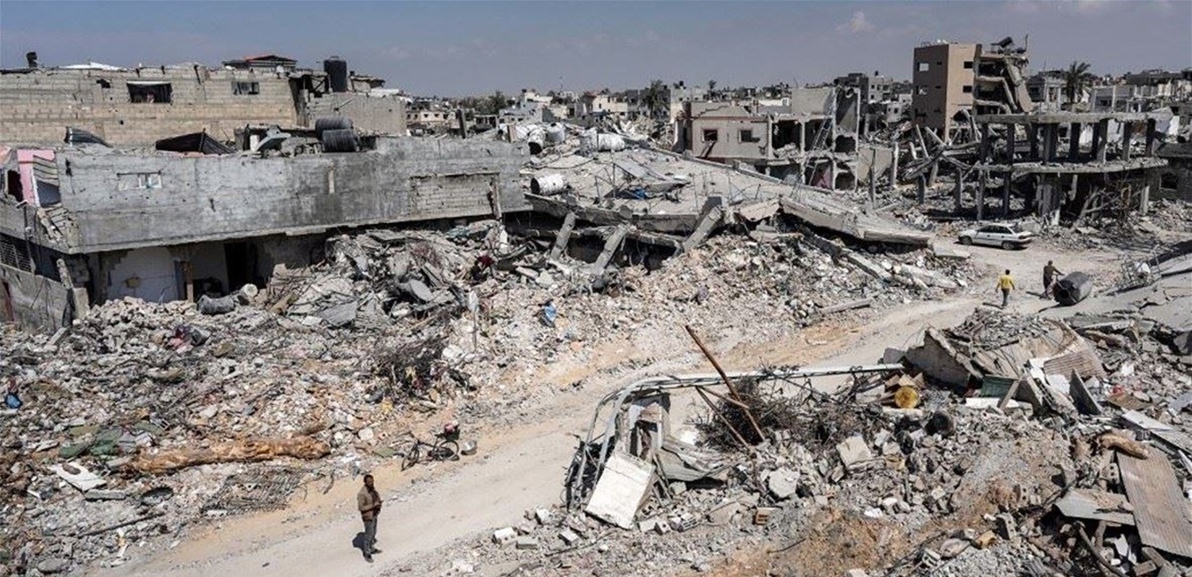 الإمارات تعزز عملياتها الإغاثية في غزة وتطلق مشروعاً لصيانة خطوط المياه 