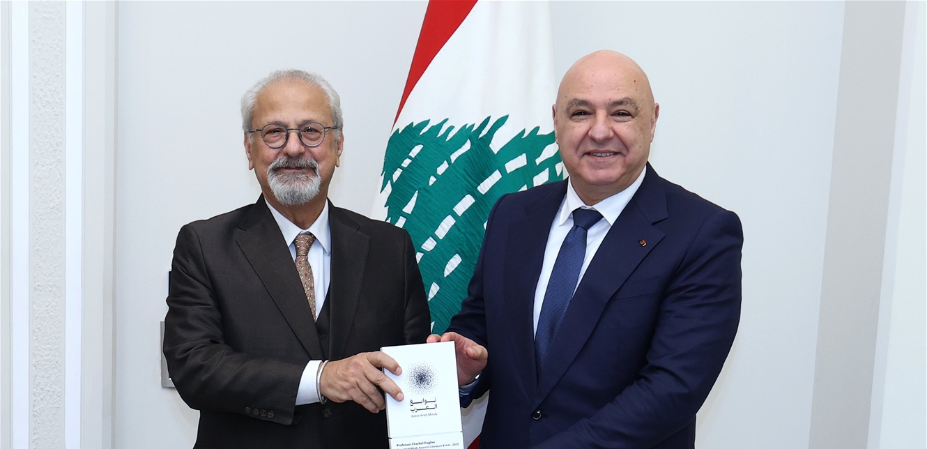 بعد نيله جائزة نوابغ العرب 2025.. عون هنّأ داغر