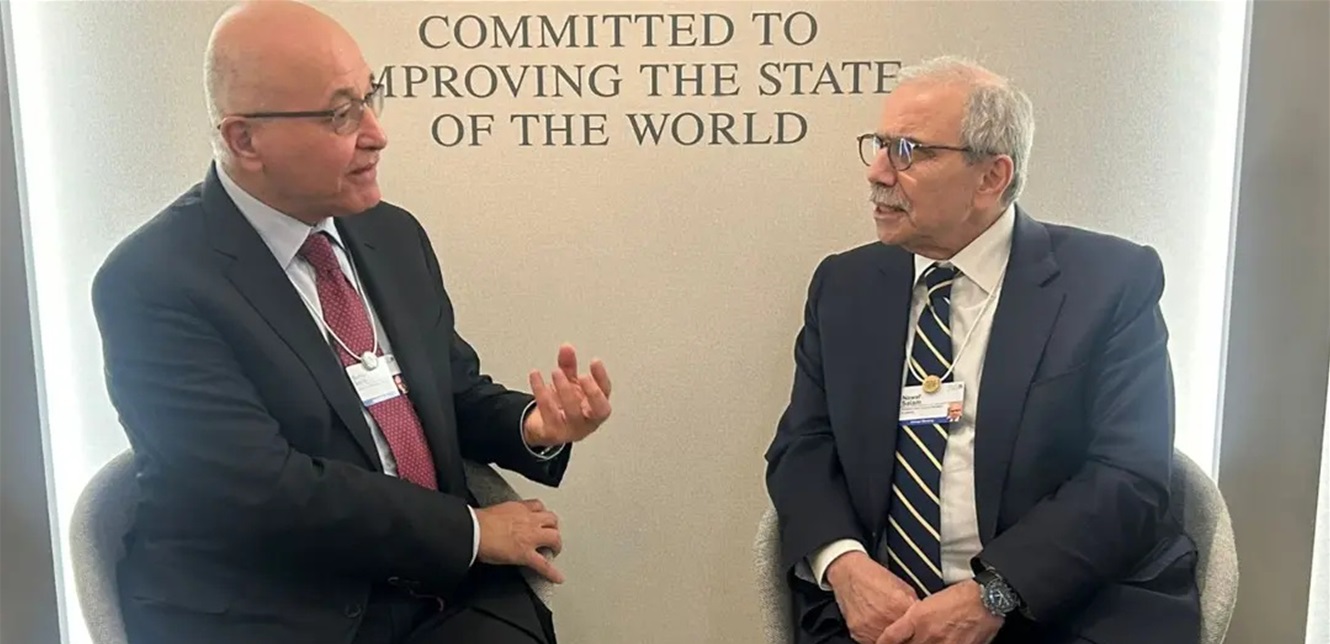 نحو نصف مليون عائد في عام واحد.. سلام والمفوض السامي يبحثان تسريع العودة السورية