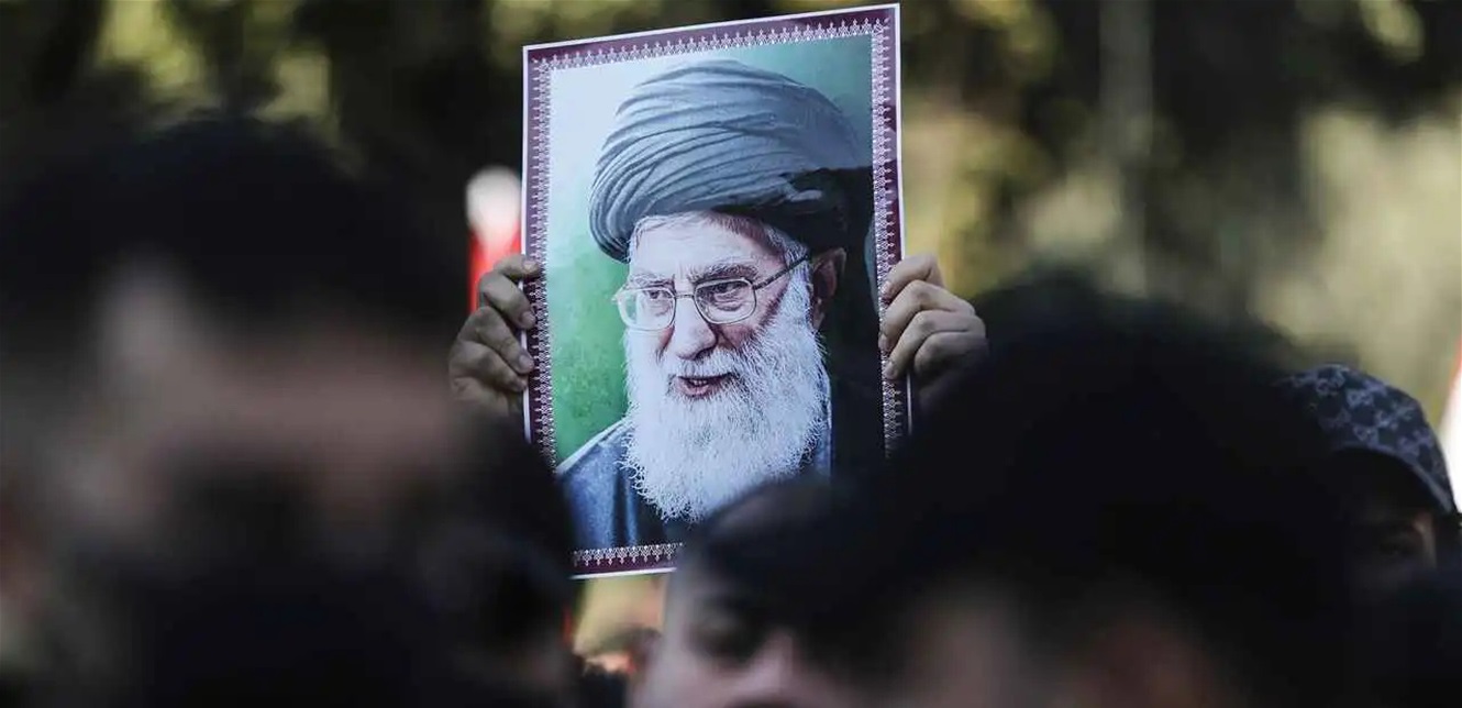 رهانات استراتيجية وإصرار أميركي.. هل أضاعت إسرائيل فرصتها ضد النظام الإيراني؟