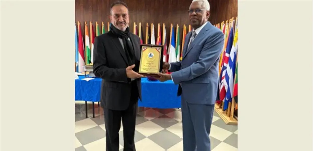 قائد اليونيفيل يشيد بالباقر آدم: جسر للسلام في أصعب الظروف