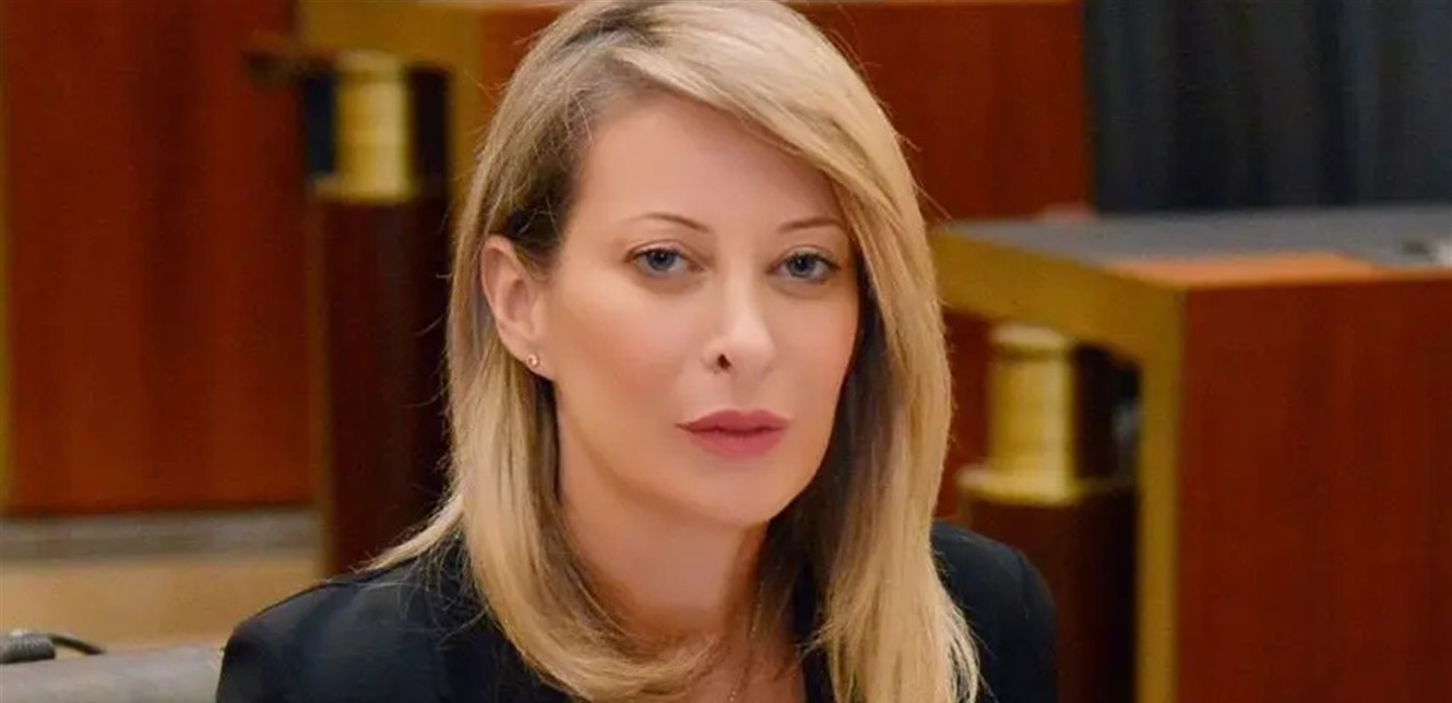 أيوب تنتقد إدراج مواد إضافية بموازنة 2026: تجاوز للأصول والدستور