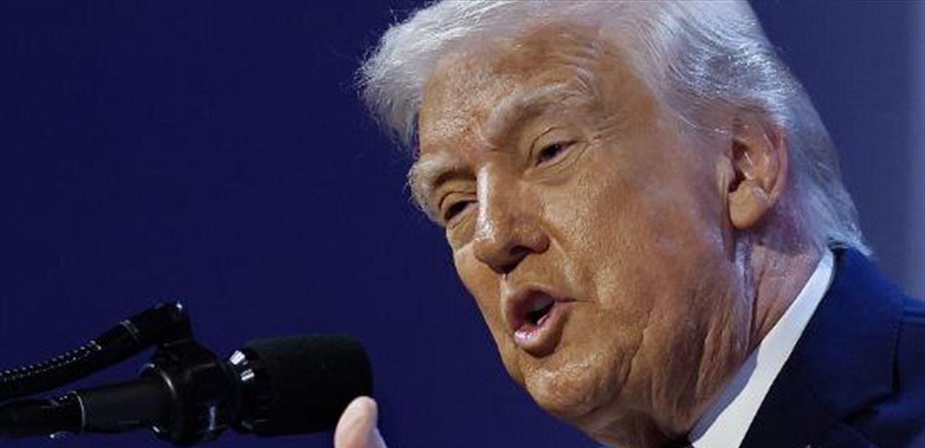 كدمات شديدة على يدّ ترامب... وتوضيح من البيت الأبيض (صور)