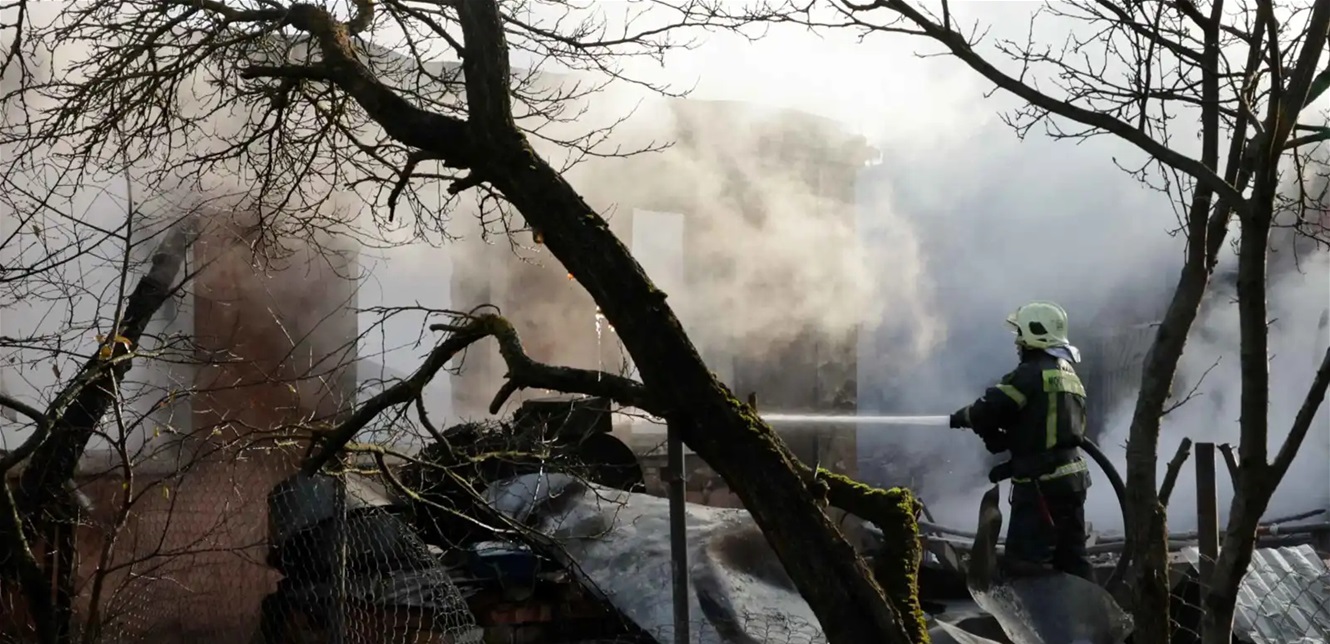 روسيا: اعتراض مسيّرات أوكرانية بعد اندلاع حريق في مستودع نفطي ببينزا