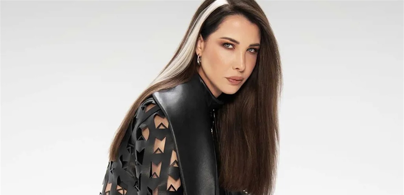 نانسي عجرم بإطلالة جريئة وعصرية تثير إعجاب المتابعين (صورة)