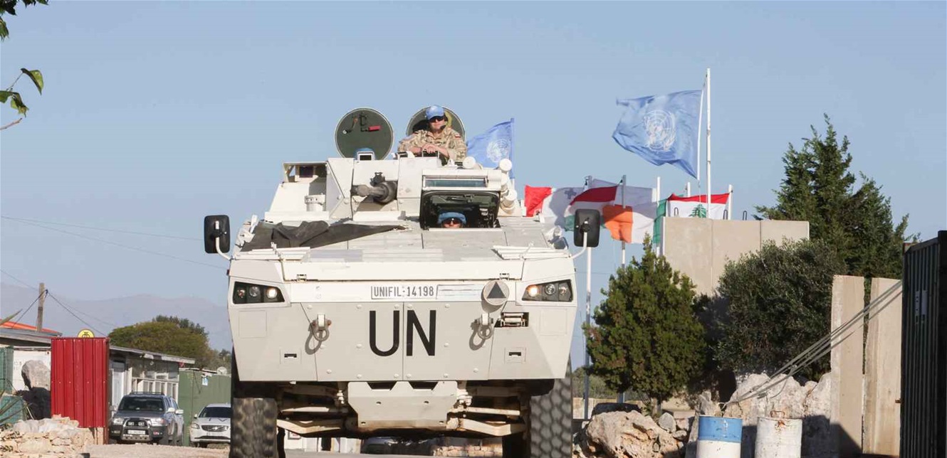 قوة من الجيش تتعرض لإطلاق نار من دبابة إسرائيلية 