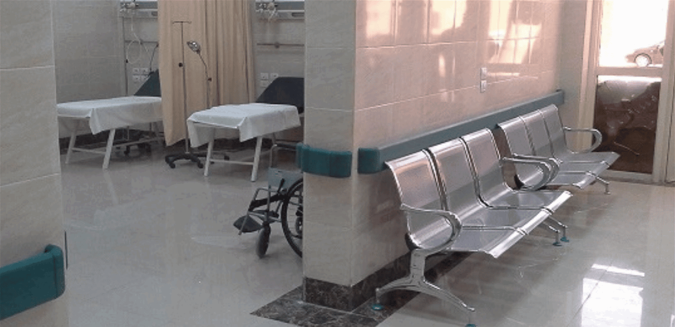 في هذه المنطقة.. إقفال مستوصف بالشمع الأحمر (صور)