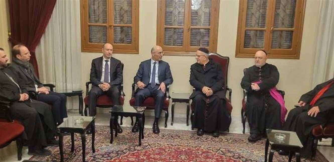 الحجار زار مطرانية صيدا المارونية برفقة محافظي الجنوب والبقاع