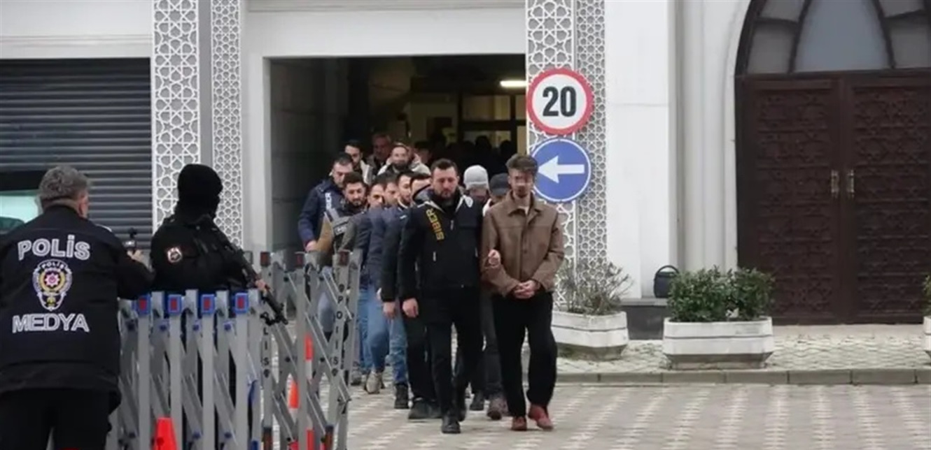 نساء وهميات بالذكاء الاصطناعي.. شبكة احتيال ضخمة نهبت الملايين في تركيا