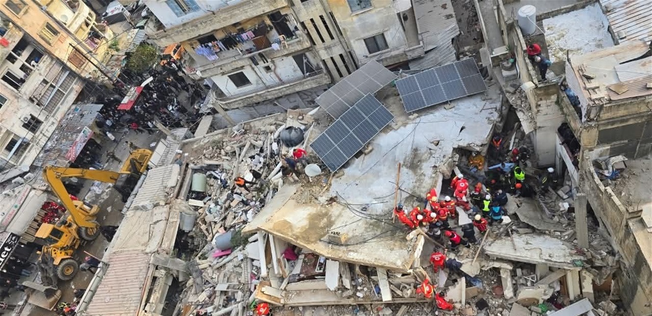 شاهدوا اللحظة الأولى لانهيار مبنى طرابلس.. والشابة إليسار تفارق الحياة!