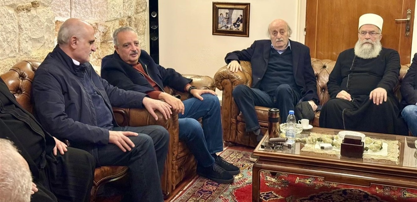 جنبلاط وخليل يعزيان أرسلان في خلدة