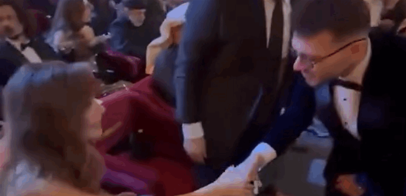 قبّل يدهُ بدل يدها وأثار الجدل.. هكذا علّق الشامي على طريقة سلامه على نانسي عجرم (فيديو)