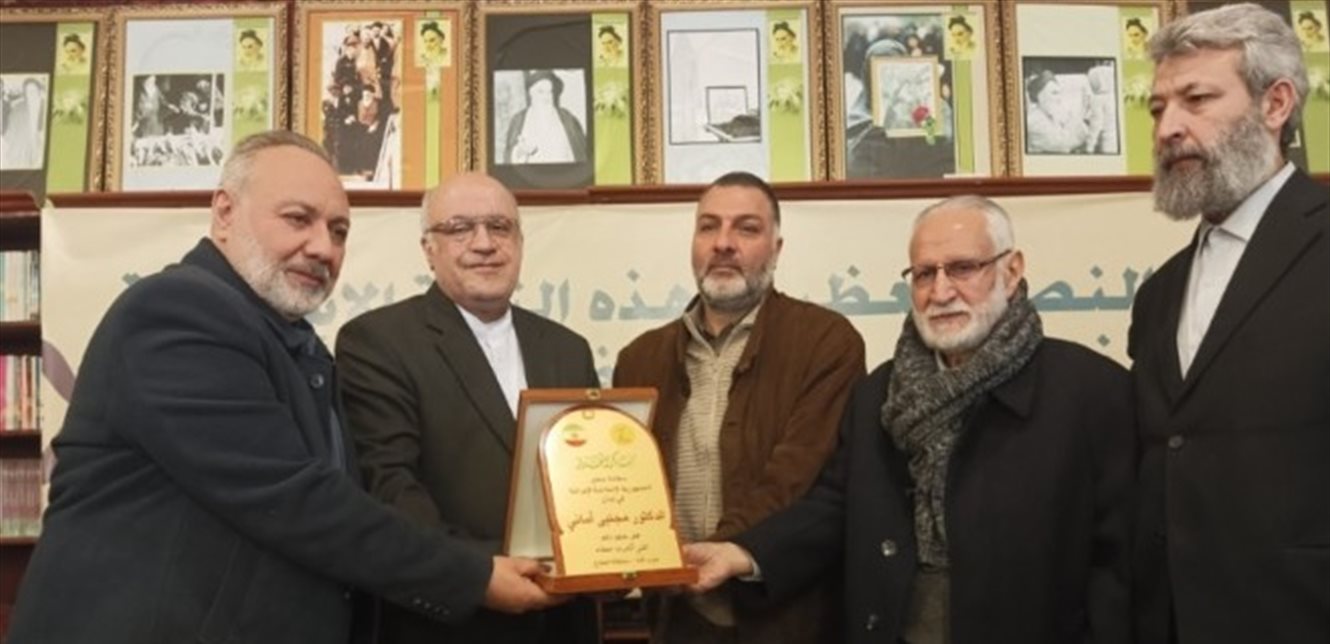 قيادة حزب الله بقاعا كرمت السفير الإيراني