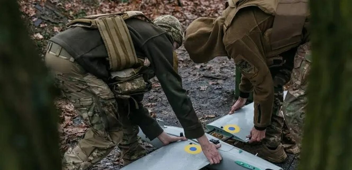 شرق أوكرانيا.. مقتل 12 شخصا في ضربة بمسيّرة طالت حافلة