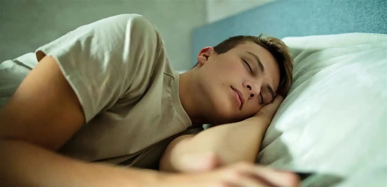 النوم المبكر يقلل خطر أمراض القلب عند المراهقين