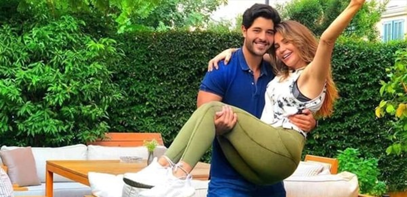 خالد علامة يستعرض 7 سيارات فارهة بحسب ايام الاسبوع.. وجيهان تحتفل بـالهوت شورت (صور) – بوابة مشاهير