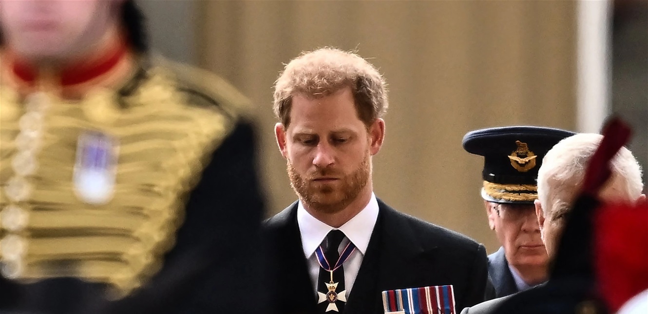 الأمير هاري يقلق العائلة المالكة بمذكراته: تتضمن معلومات خاصة – بوابة مشاهير