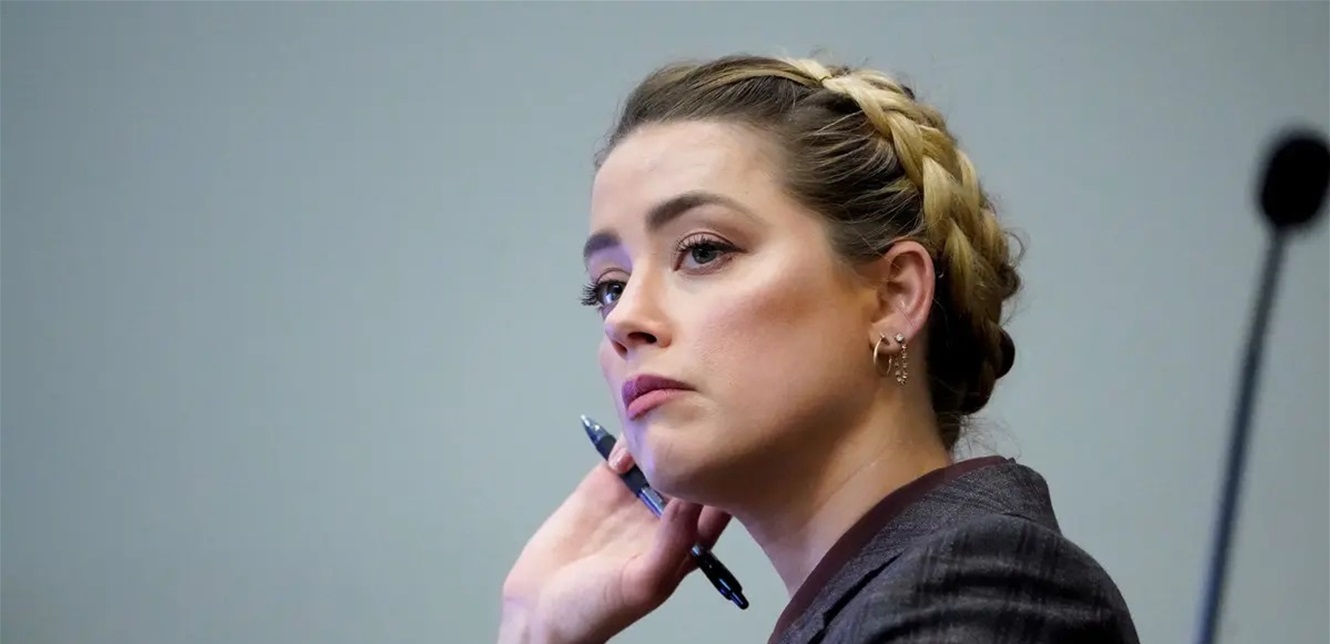 أول ردة فعل لآمبر هيرد بعد شراء حبيبها السابق إيلون ماسك تويتر (صورة) – بوابة مشاهير