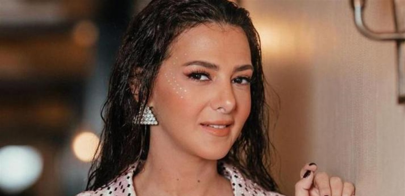 دنيا سمير غانم توجّه رسالة إلى مخرج… ماذا قالت؟ – بوابة مشاهير