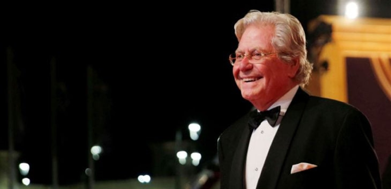 رشاقة وقوة.. حسين فهمي يستعرض قدراته في الرقص (فيديو) – بوابة مشاهير