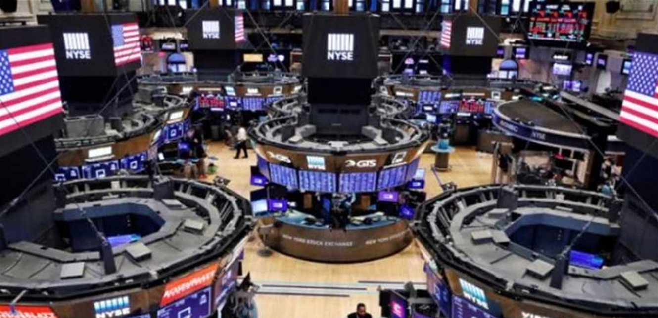 لهذا السبب.. مؤشرات الأسهم الأميركية تتجه لتسجيل مكاسب