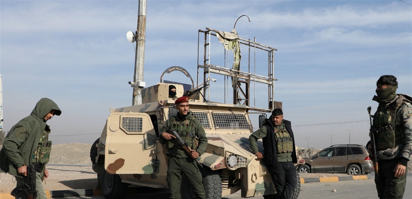 زلزال السجون في سوريا.. فرار المئات من داعش والجيش يحاصر الشدادي