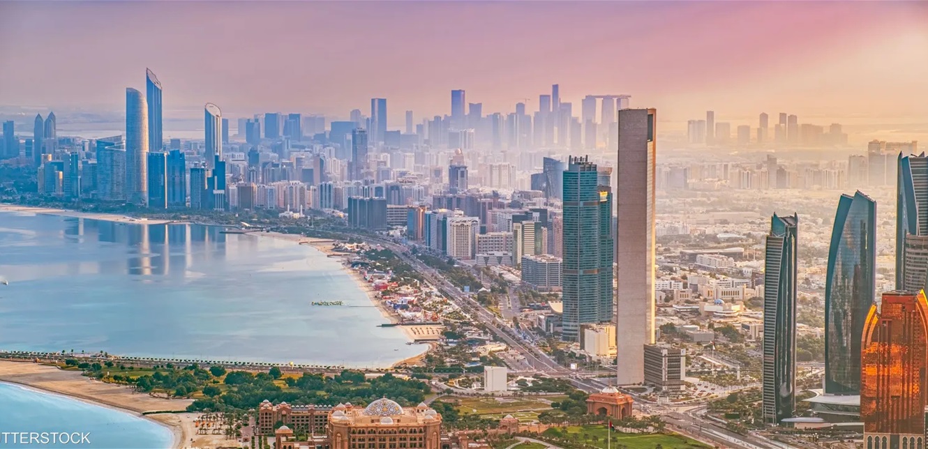 أبوظبي عاصمة الذكاء الصحي.. دافوس تستعرض إنجازات الإمارة الرقمية