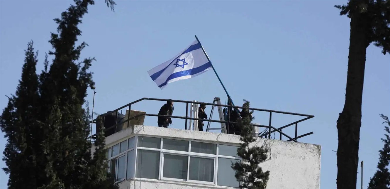 انتهاك صارخ للقانون الدولي… الاحتلال يهدم جزءاً من منشآت الأونروا بالقدس