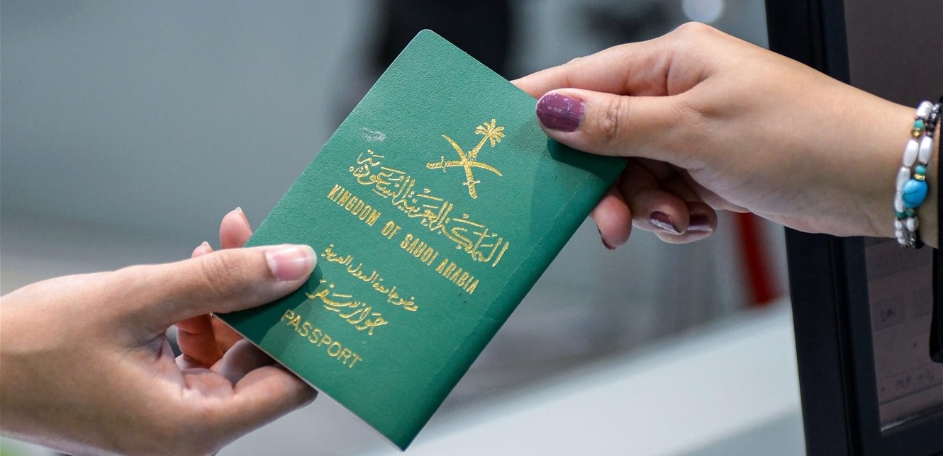 بالأرقام.. تعرفوا إلى أقوى جوازات السفر الخليجية عام 2026