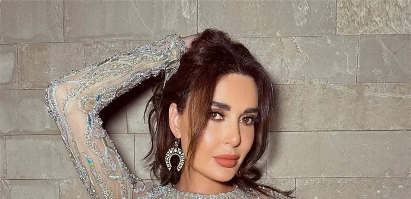 بفستان جذاب.. سيرين عبد النور تتألق بإطلالة أنيقة