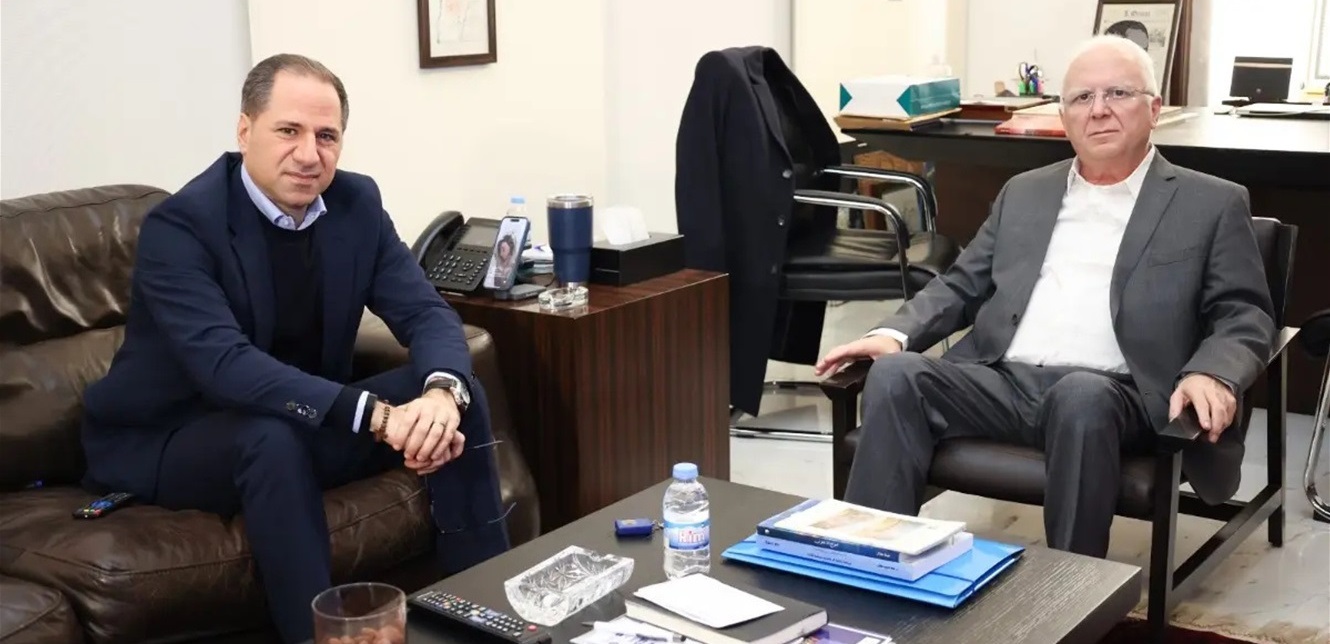 الجميل عرض مع ضاهر المستجدات السياسية وملف الانتخابات