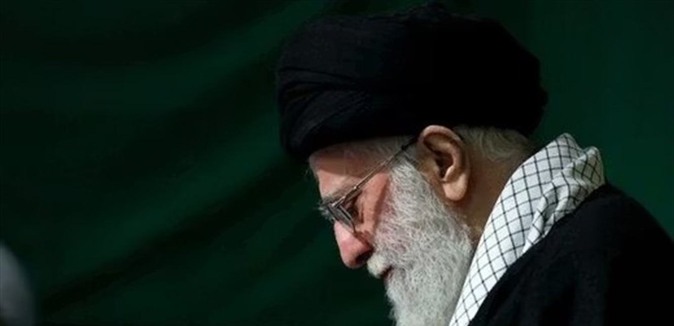 إلى أين انتقل خامنئي... ومن يتولّى إدارة مكتبه الآن؟