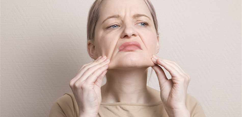 بعيد ا عن التسوق وعمليات التجميل كيف تتقبل المرأة ذاتها